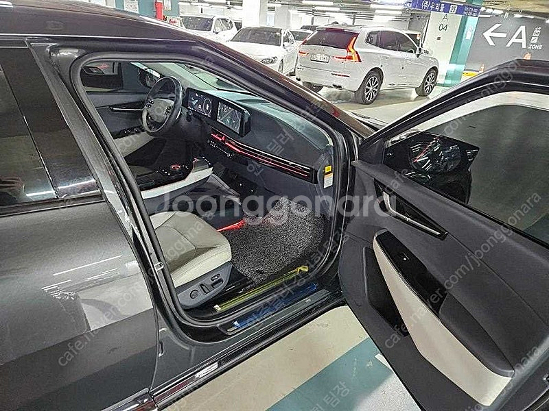 EV6 중고 EV6 중고차 회색 2022년식 47,011km 롱레인지 AWD 어스 중고자동차--7